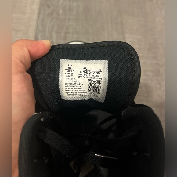 Jordan 1 Mid Diamond Shorts - Picture 3 of 9